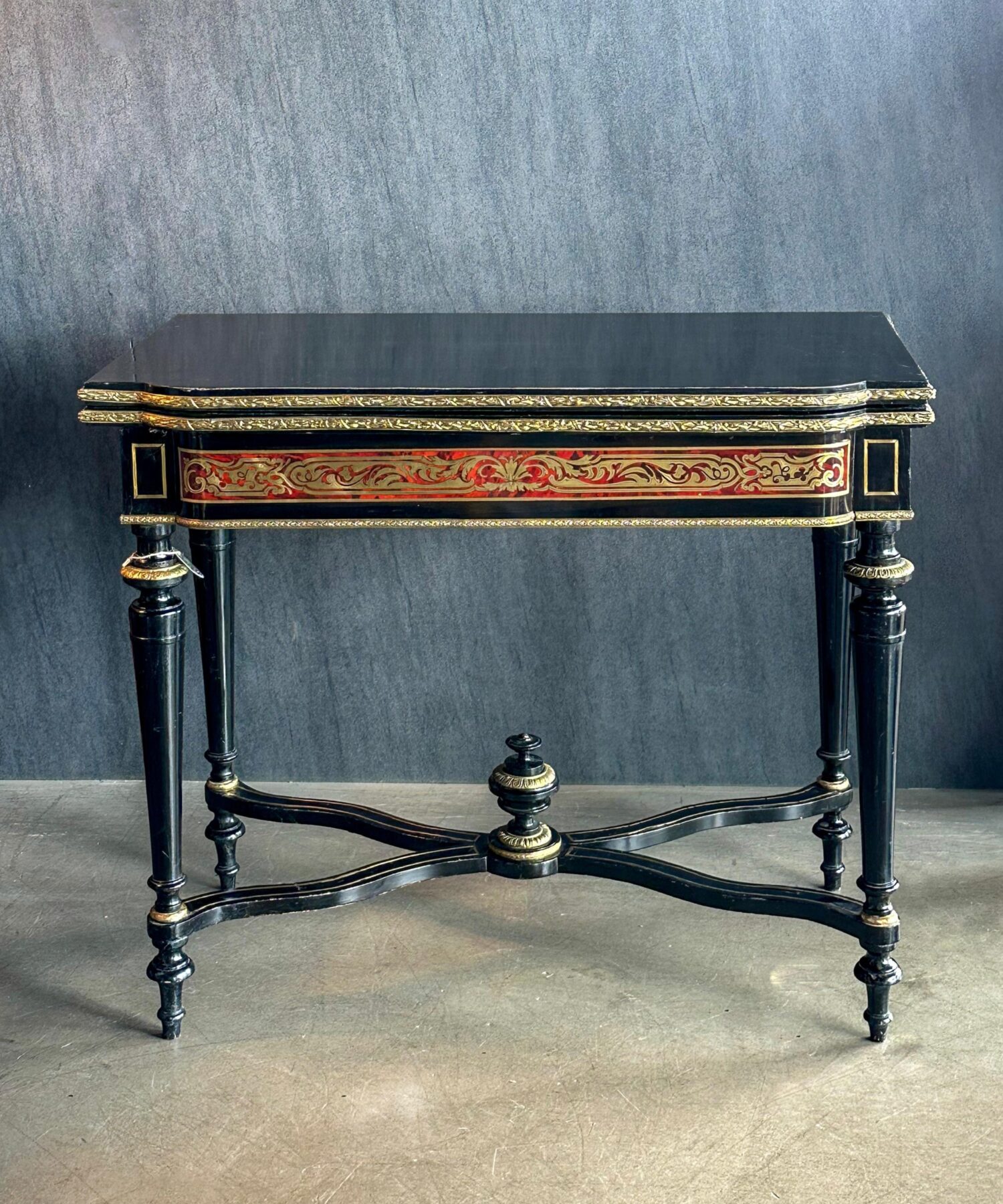 Boulle Oyun Masası