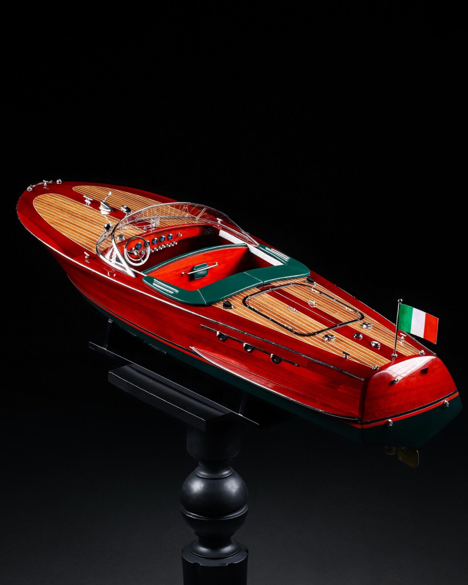 1000160413-scaled-1.jpg Riva Ariston Model Tekne - Görsel 1