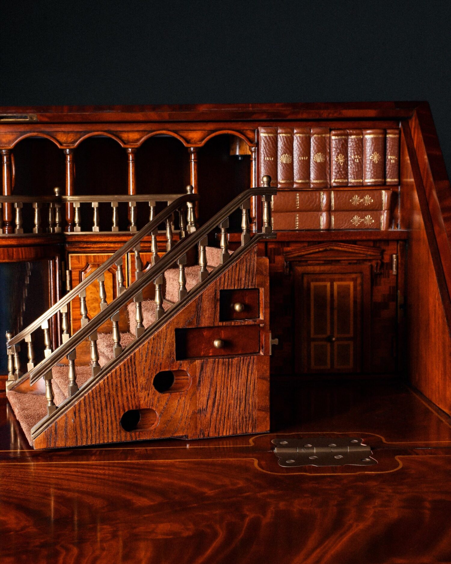 1000160638-scaled-1.jpg Theodore Alexander Althorp Çalışma Masası - Görsel 9