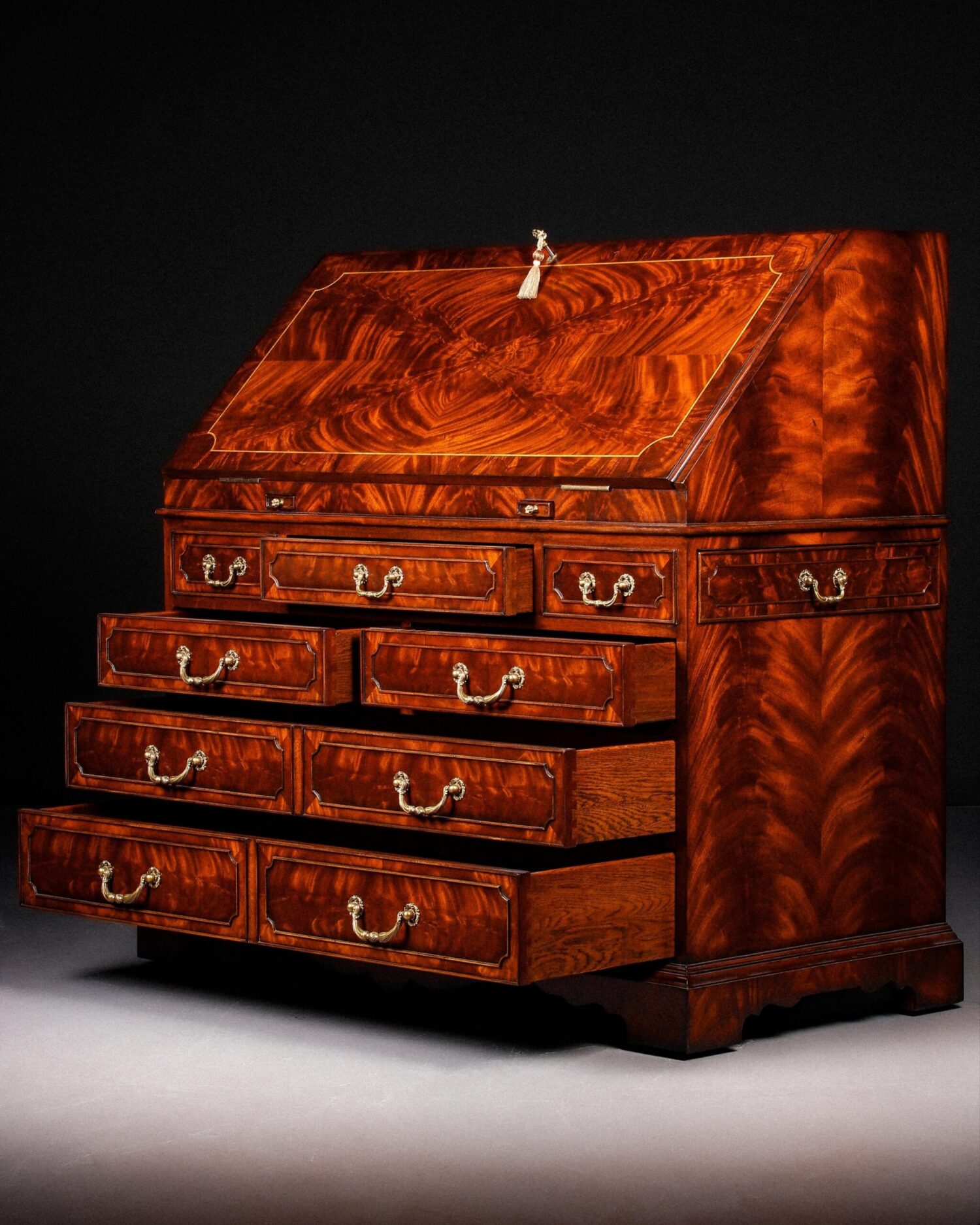 1000160654-scaled-1.jpg Theodore Alexander Althorp Çalışma Masası - Görsel 2