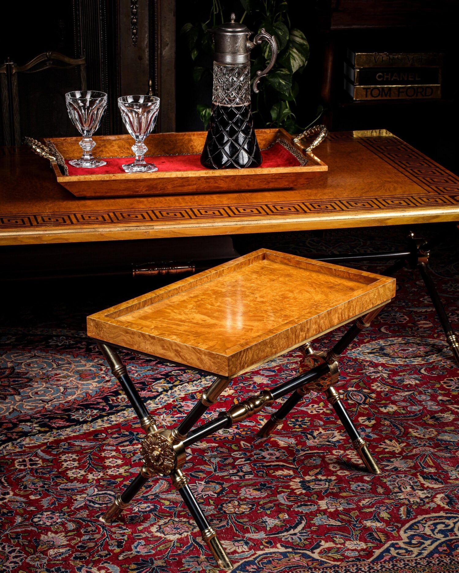 İtalyan Uşak Sehpası - Görsel 2