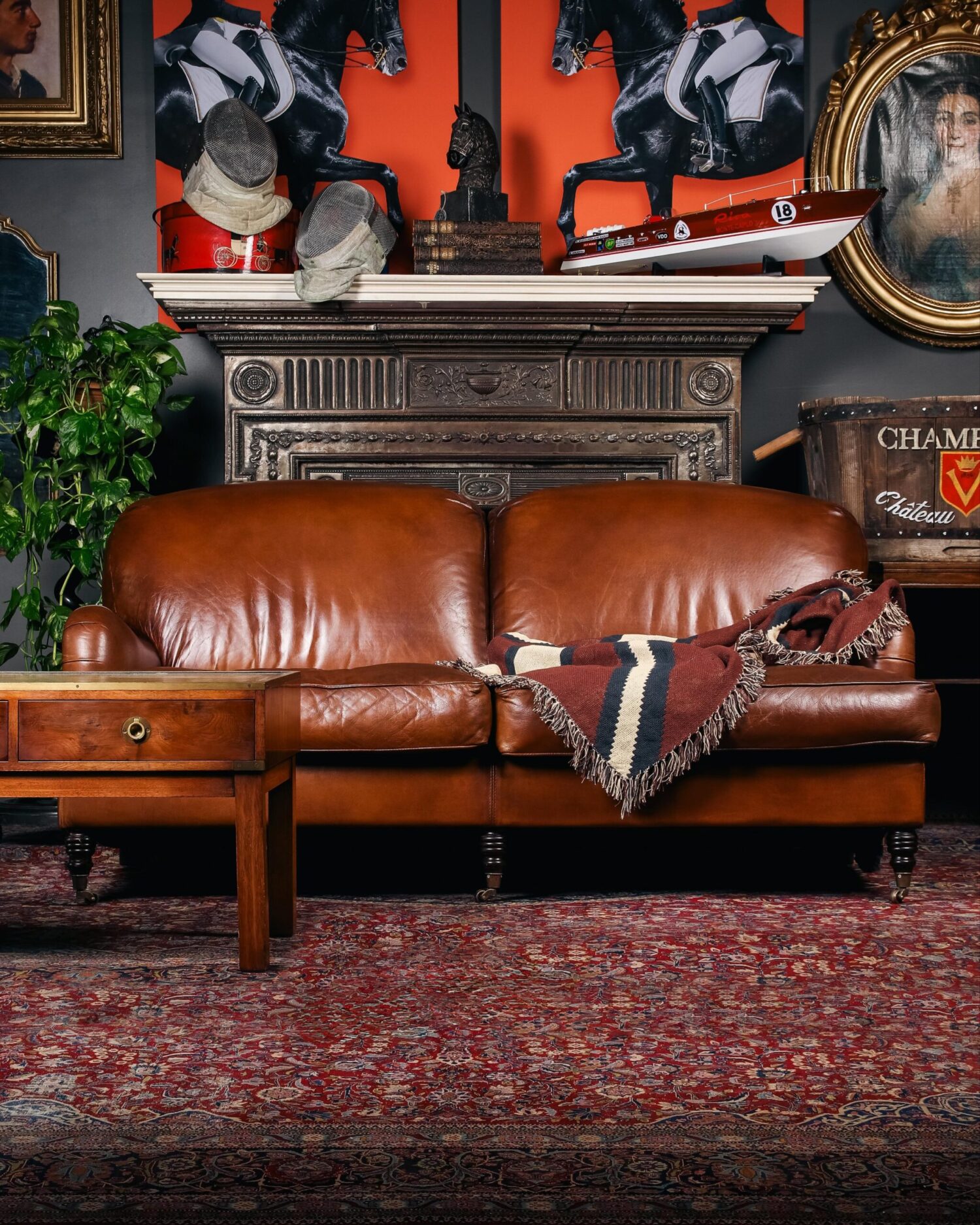 Howard Stili Kanepe - Görsel 1