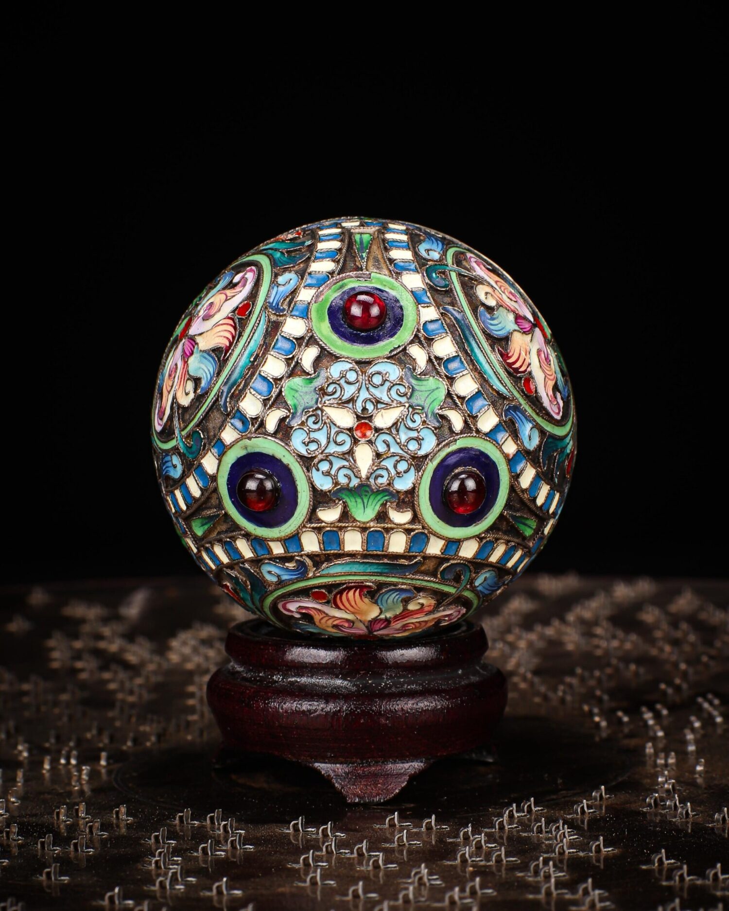 Rus Gümüşü Mineli Yumurta - Görsel 4