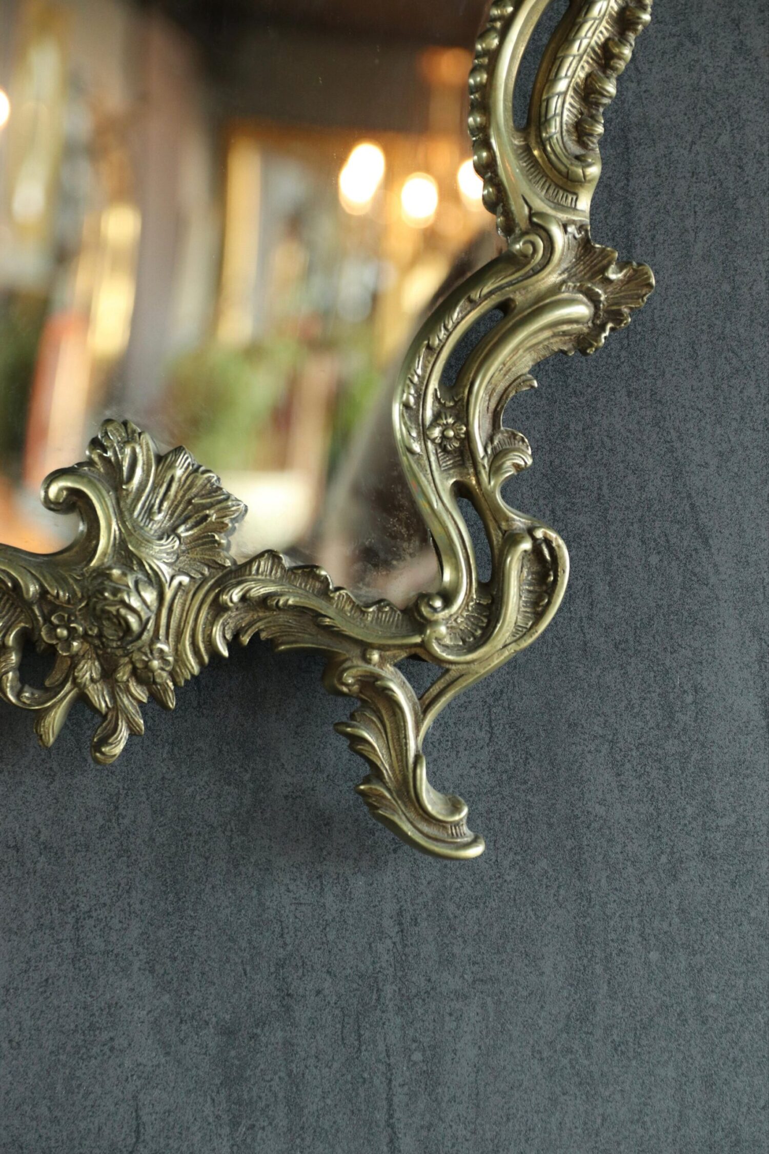 Döküm Bronz Çerçeveli Ayna - Görsel 3