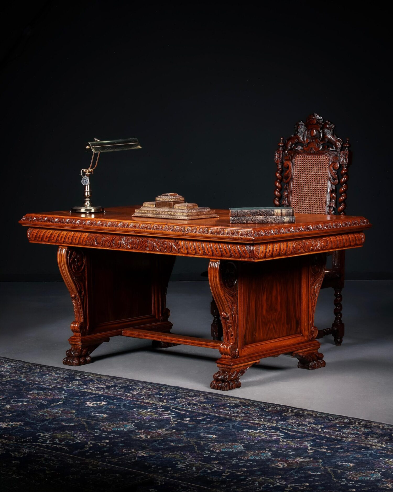 1000169859-scaled-1.jpg Renaissance Revival Masa - Görsel 1