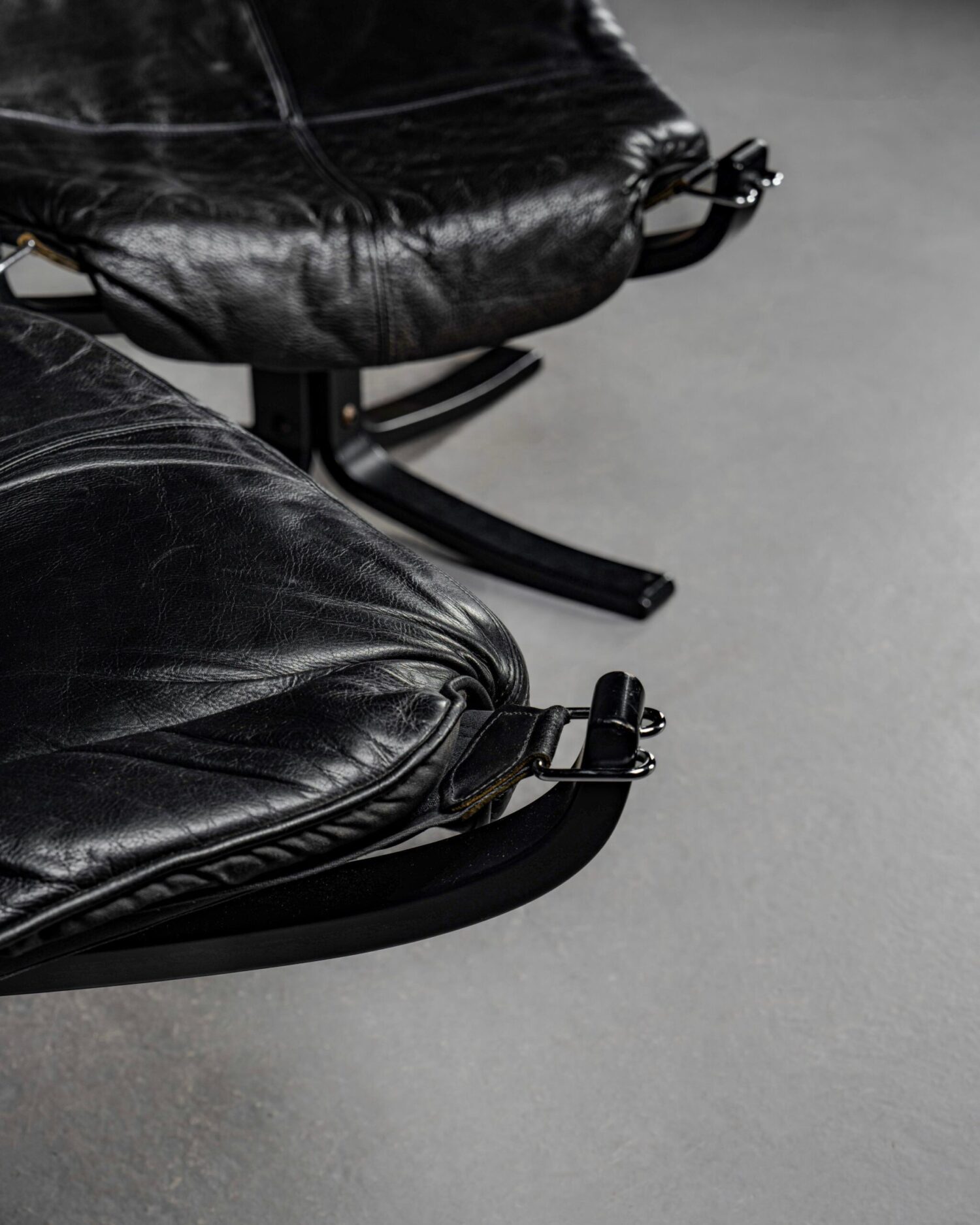 1000175705-scaled-1.jpg Falcon Chair - Görsel 6