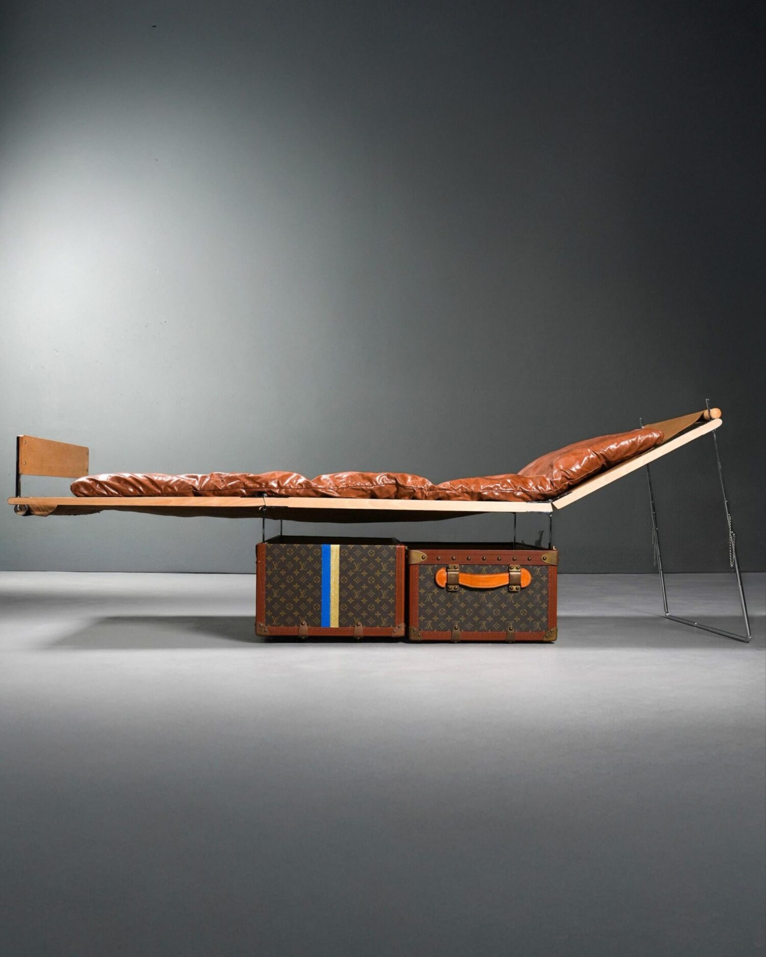 1000177584-scaled-1.jpg Louis Vuitton Malle-Lit / Sandık Yatak - Görsel 6