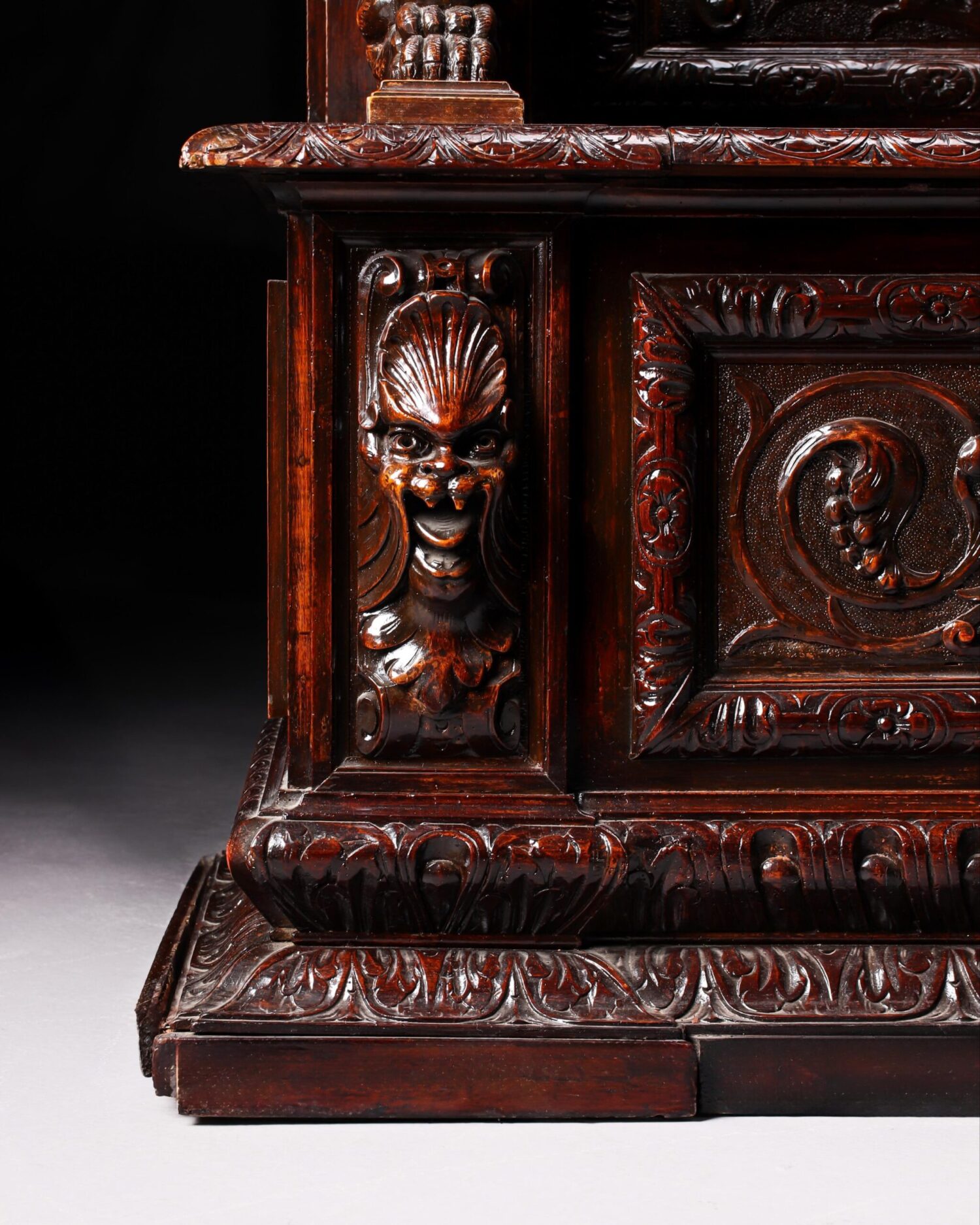 Ahşap Oyma Rönesans Bank - Görsel 7