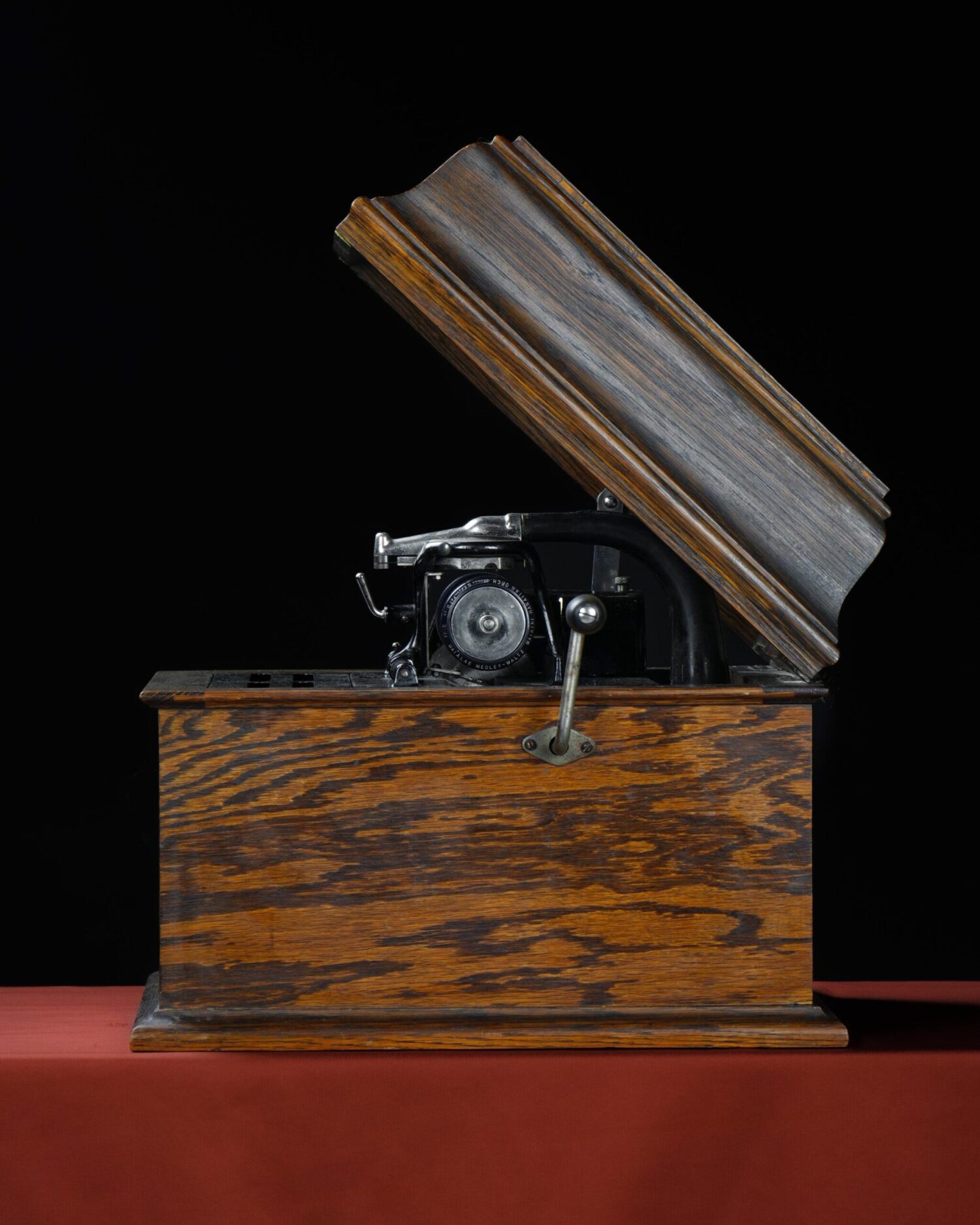 1000183192-scaled-1.jpg EDISON AMBEROLA 30 FONOGRAF - Görsel 4