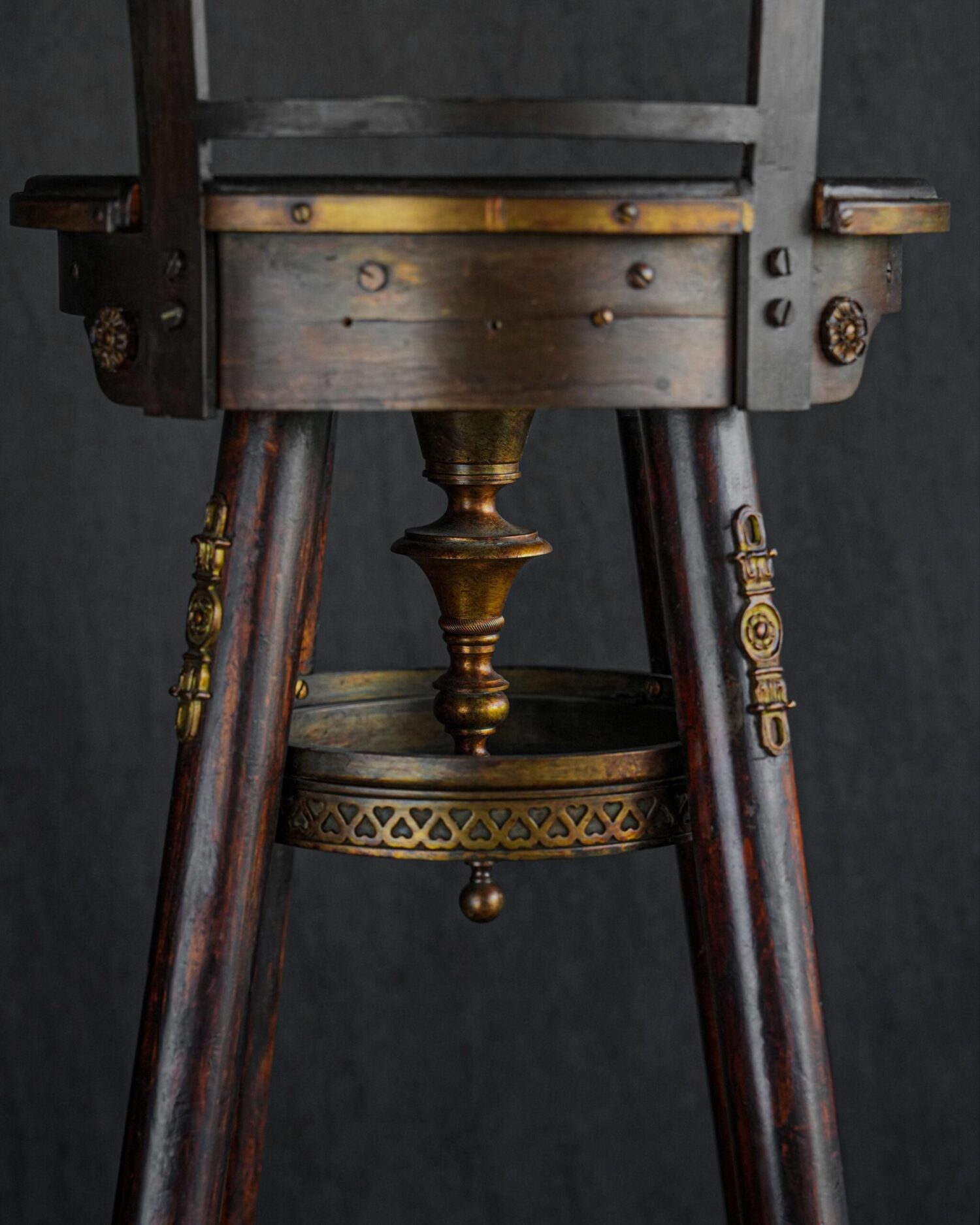 Koç Başı Bar Taburesi - Görsel 4