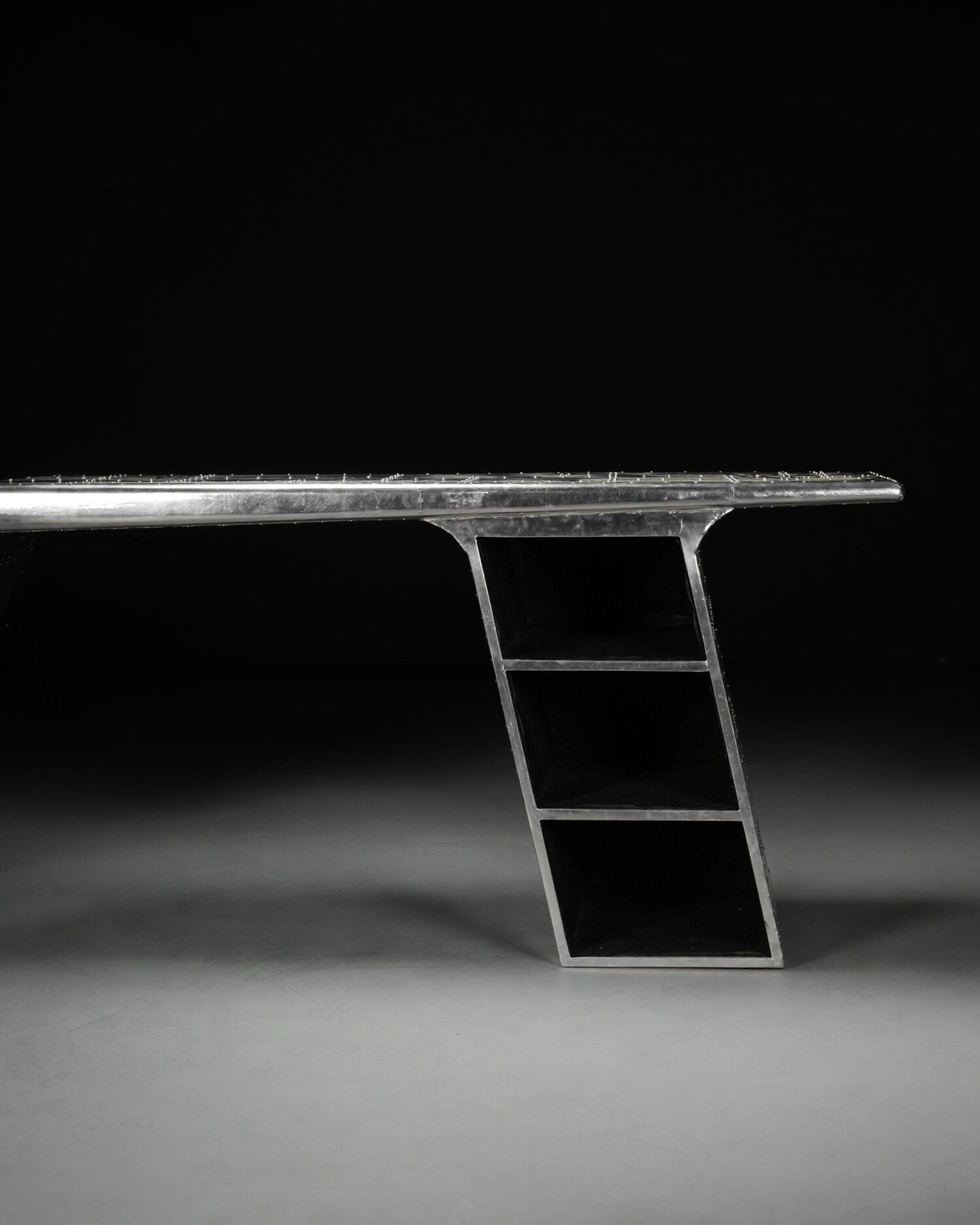 Aviator Blackhawk Walkyrie Masa - Görsel 2