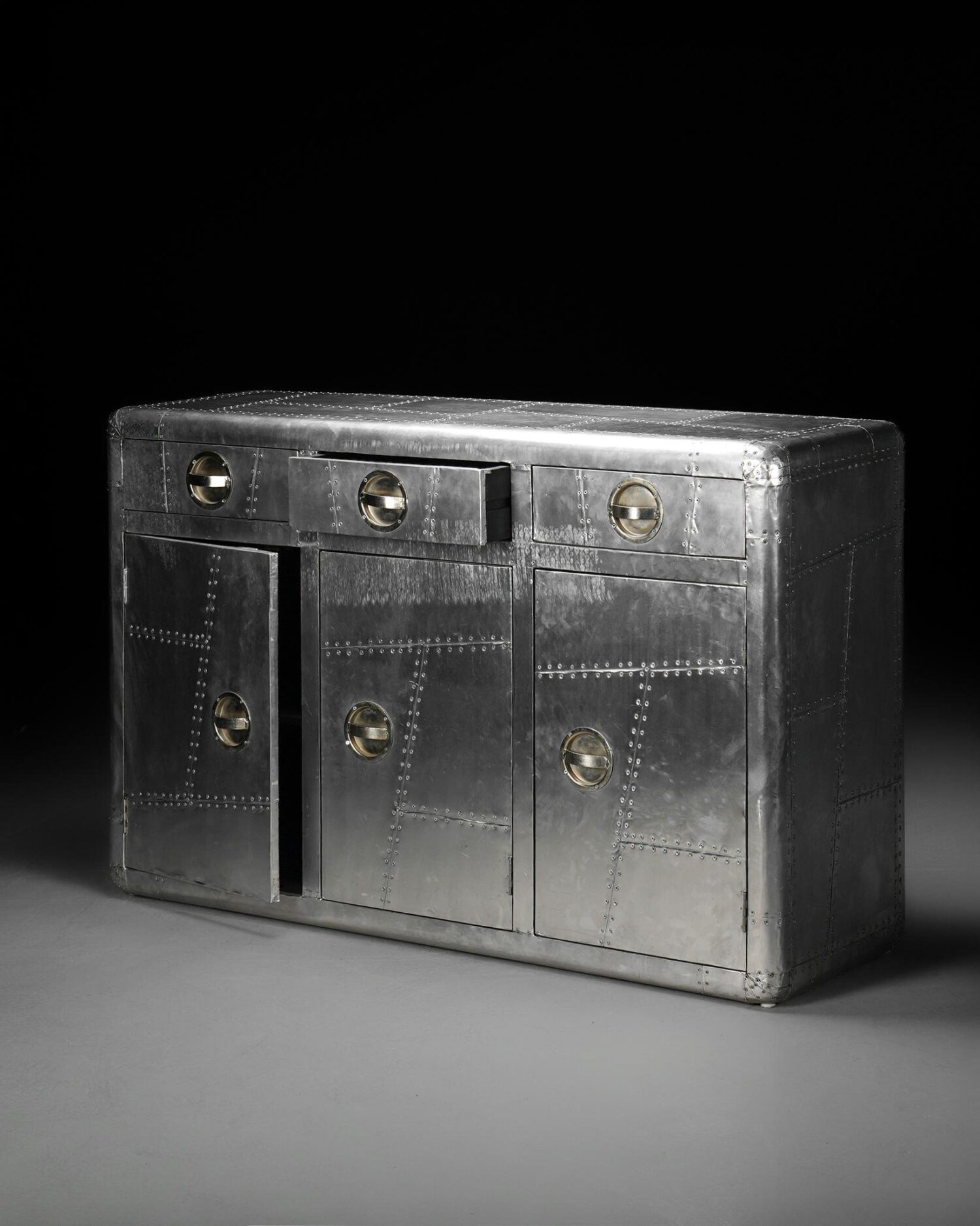 Aviator Blackhawk Dolap - Görsel 1