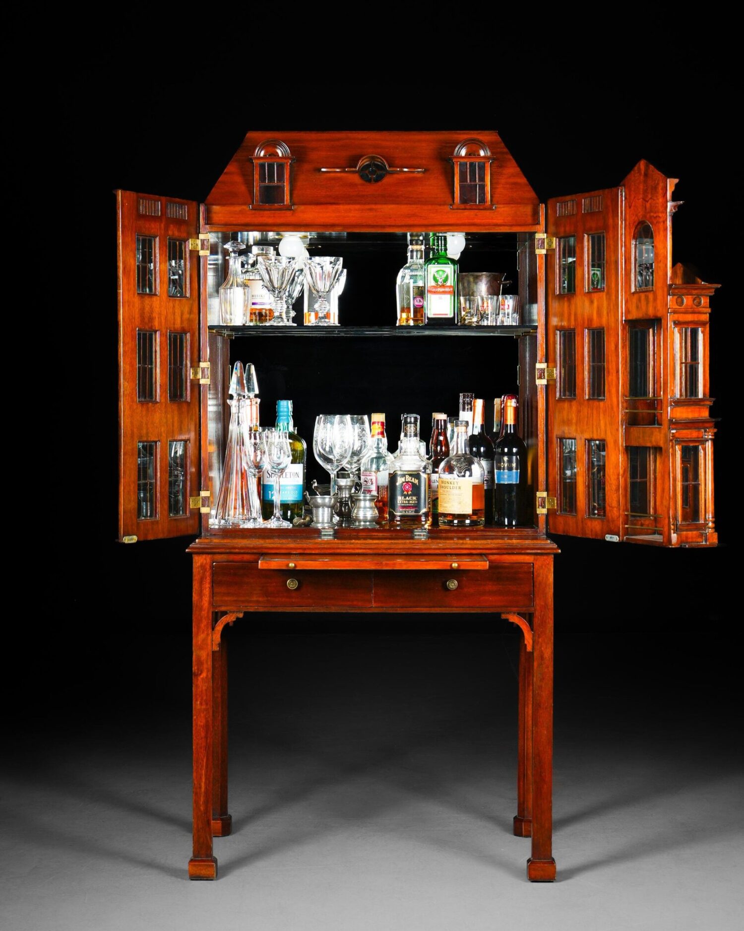 Maitland-Smith Dollhouse Bar Cabinet - Görsel 4