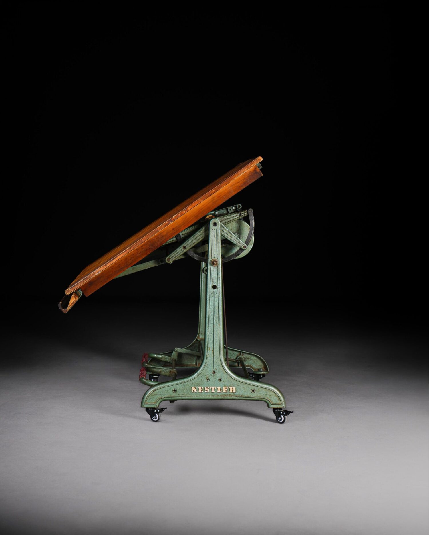 Nestler Çizim Masası - Görsel 3