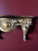 Altın Yaldızlı Ahşap Raf - Görsel 2