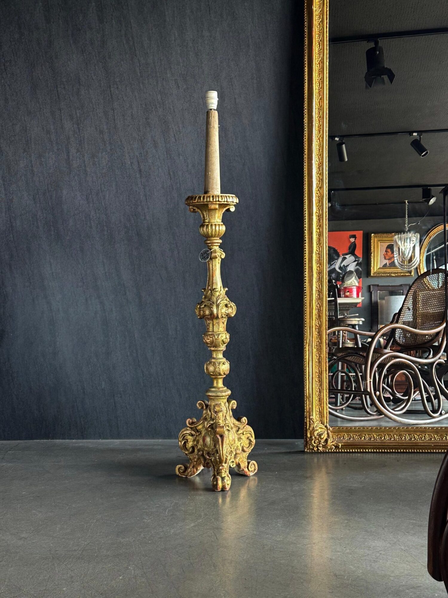 Dore Ahşap Lambader Ayağı - Görsel 1