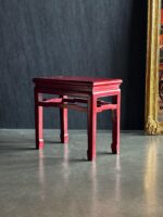 Kırmızı Çin Sehpa