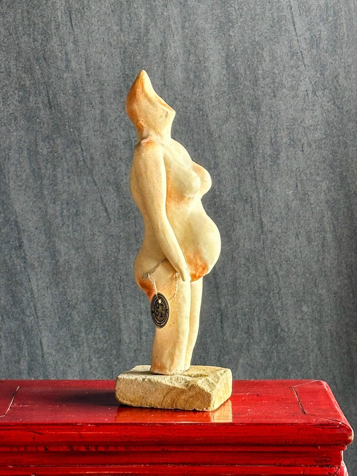 Kadın Heykeli - Görsel 2