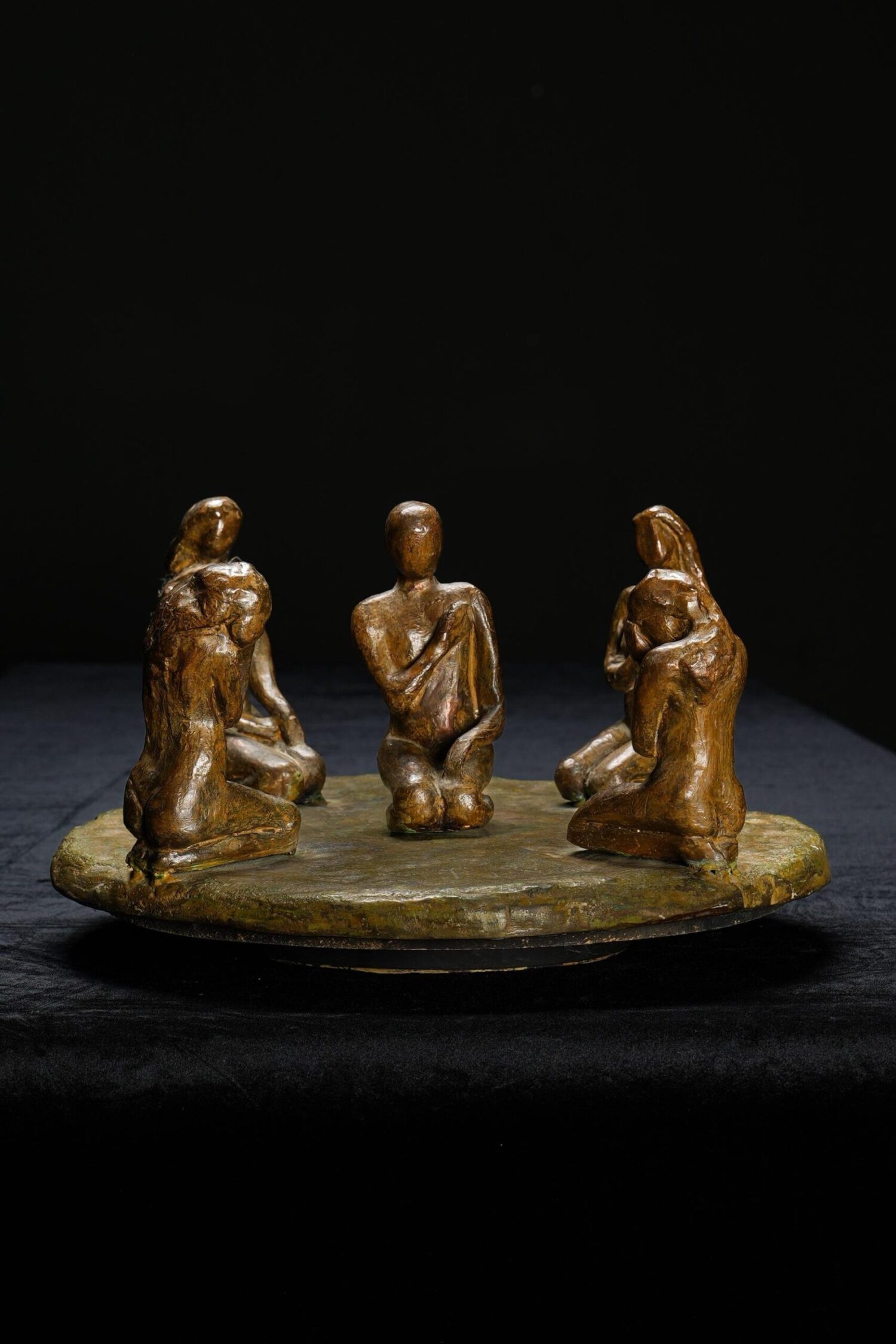 Döner Tablalı Bronz Heykel - Görsel 1