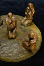 Döner Tablalı Bronz Heykel - Görsel 2