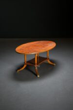 Burr Walnut Oval Sehpa