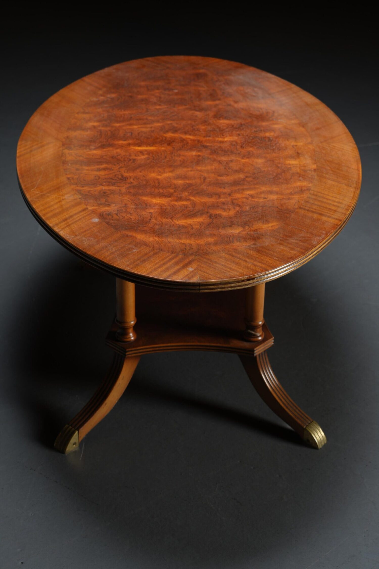 Burr Walnut Oval Sehpa - Görsel 2
