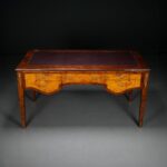 Bronz Kakmalı Çalışma Masası