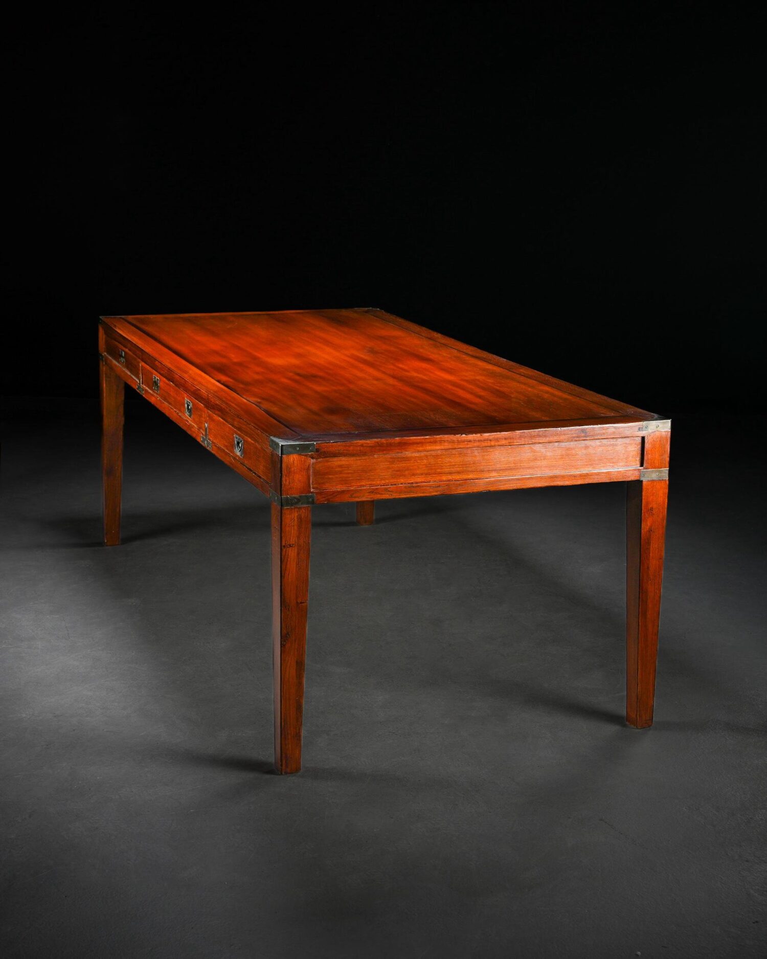 Campaign Stili Büyük Masa - Görsel 2