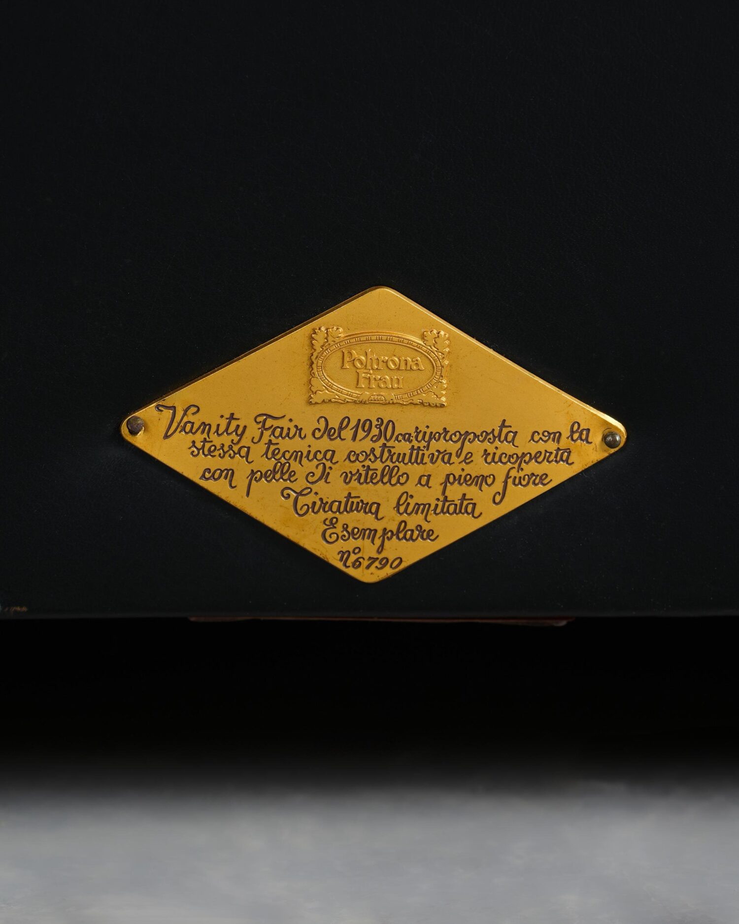 Vanity Fair | Armchair - Poltrona Frau - Görsel 5