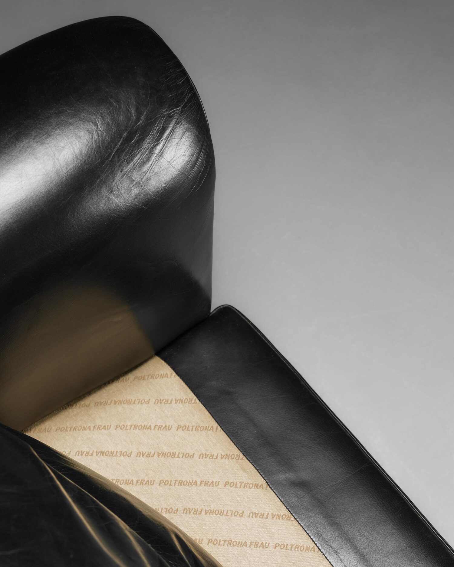 Vanity Fair | Armchair - Poltrona Frau - Görsel 9