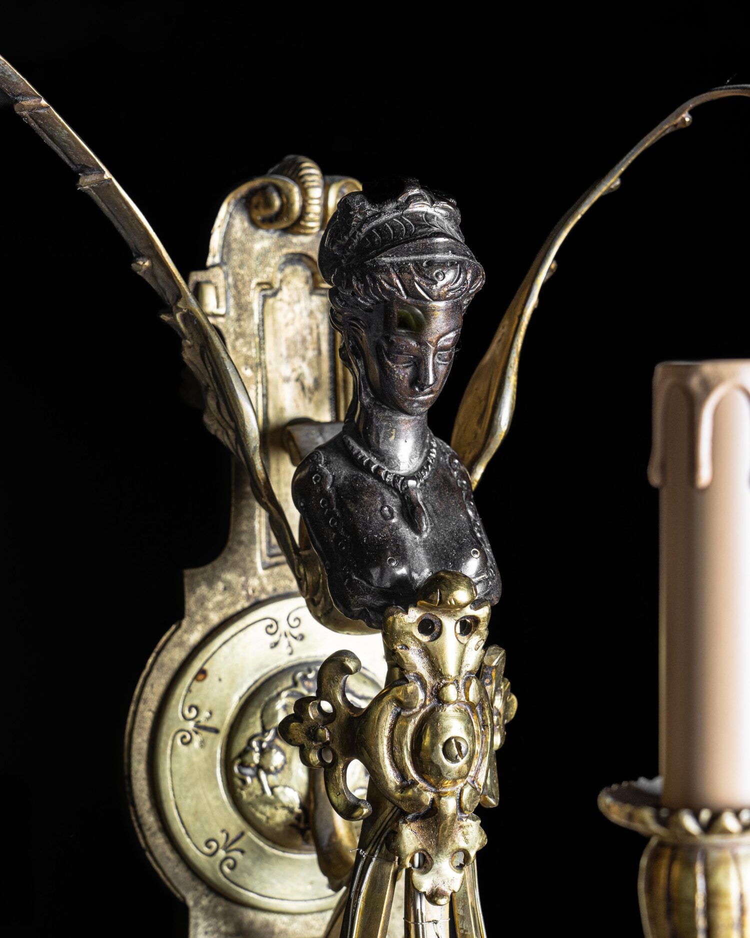 Kanatlı Siren Figürlü Bronz Aplikler - Çift - Görsel 5