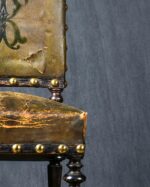 İnisiyalli Antika Deri Sandalye - Kod 455