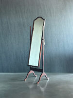 Ayaklı Boy Aynası