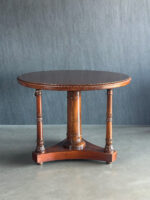 Sütun Ayaklı Maun Masa