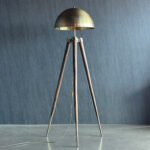 Pirinç Başlıklı Tripod Lambader