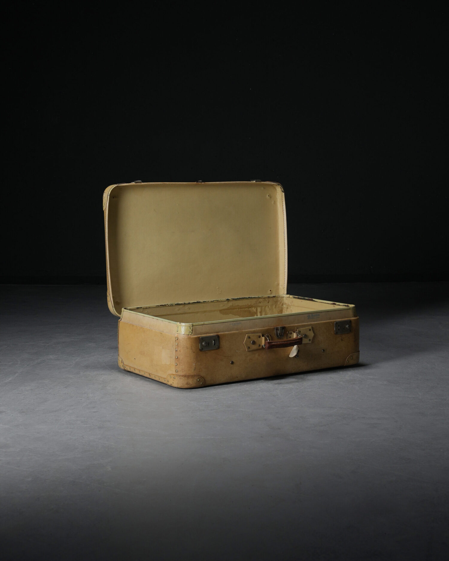 Krem Rengi Vintage Valiz - Görsel 2