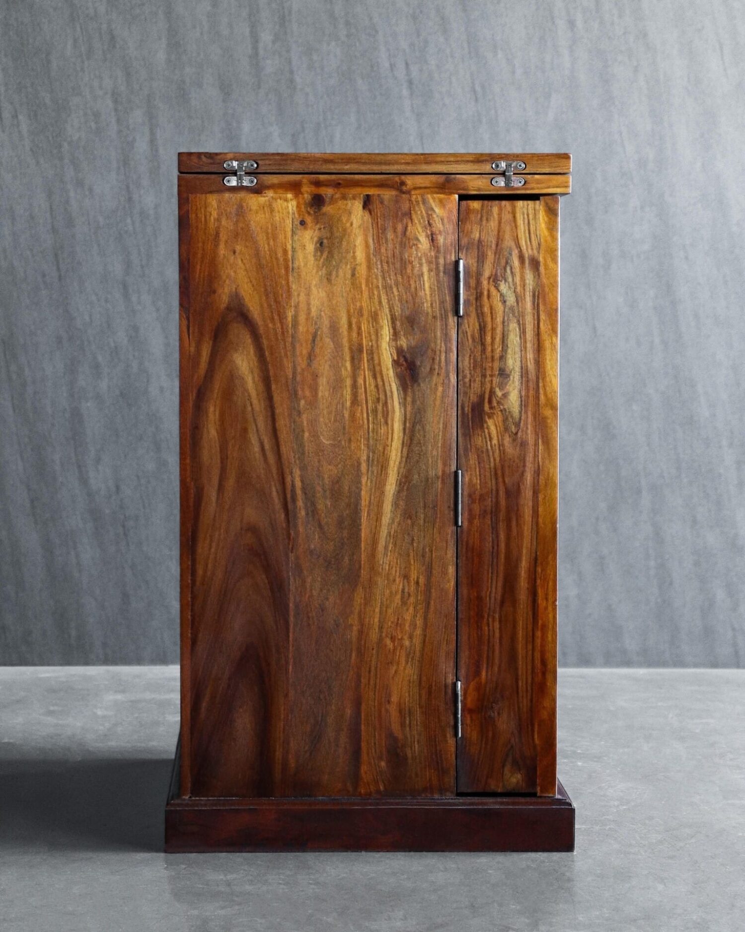 Sisam Ağacı Bar Dolap - Görsel 4