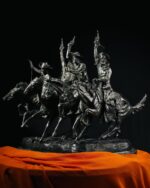 Bronz Heykel - Coming Through the Rye