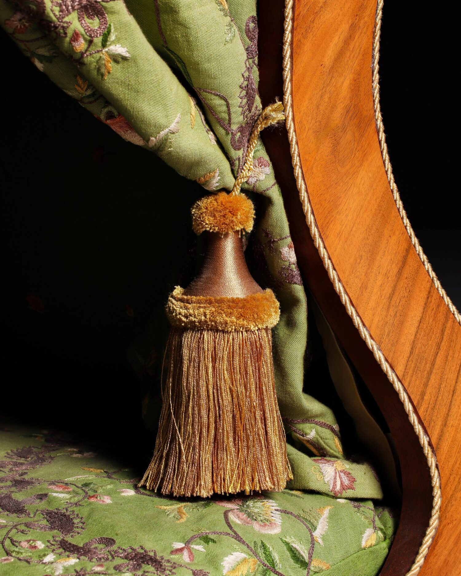 Arthur Brett - Louis XV Pet Pavilion - Görsel 6