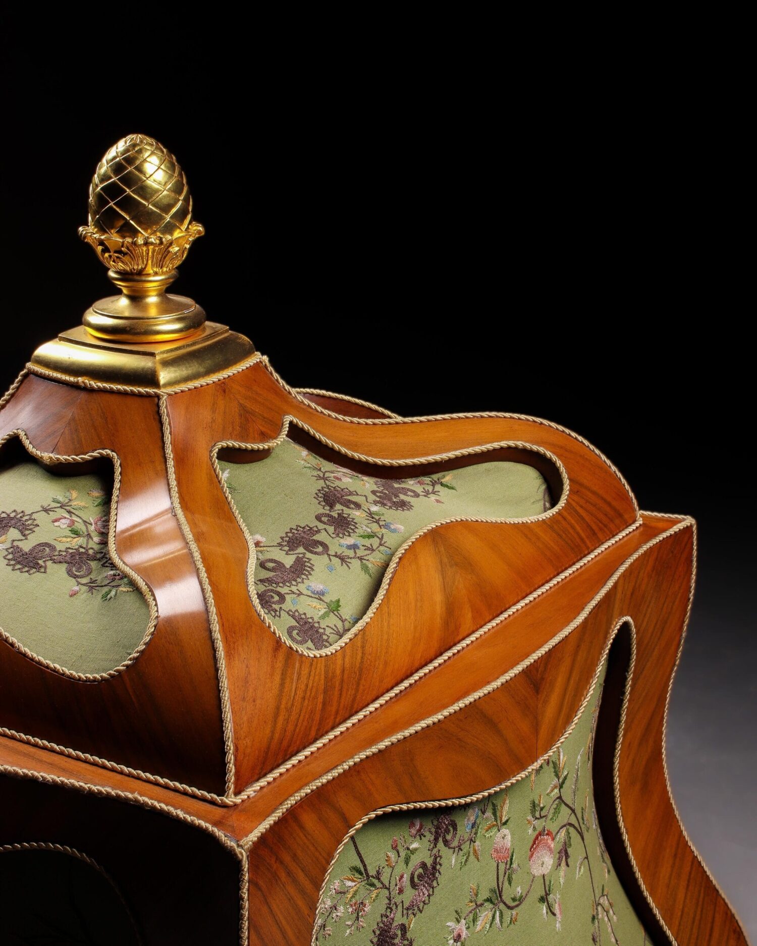 Arthur Brett - Louis XV Pet Pavilion - Görsel 10