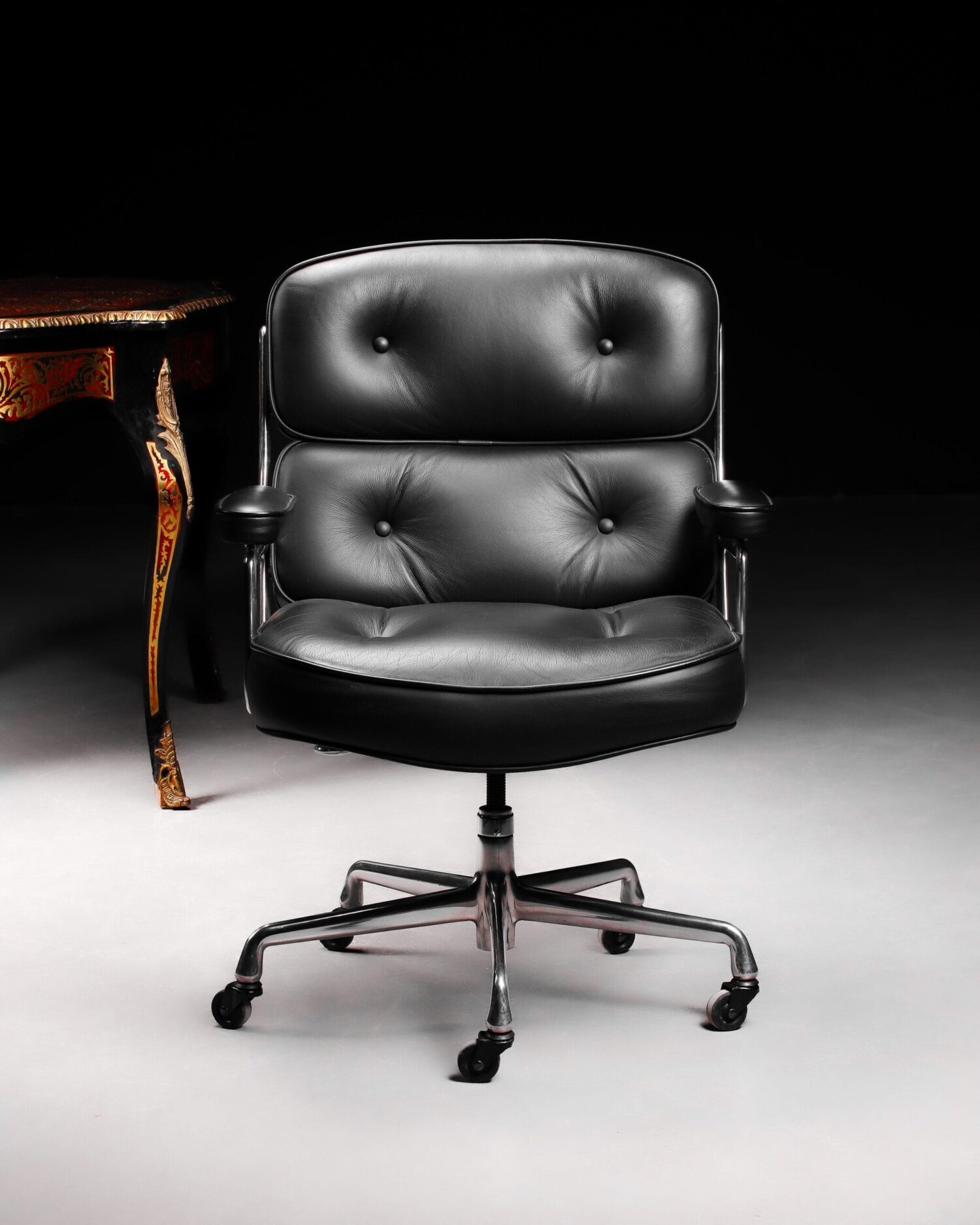 Eames Executive Chair - Görsel 1
