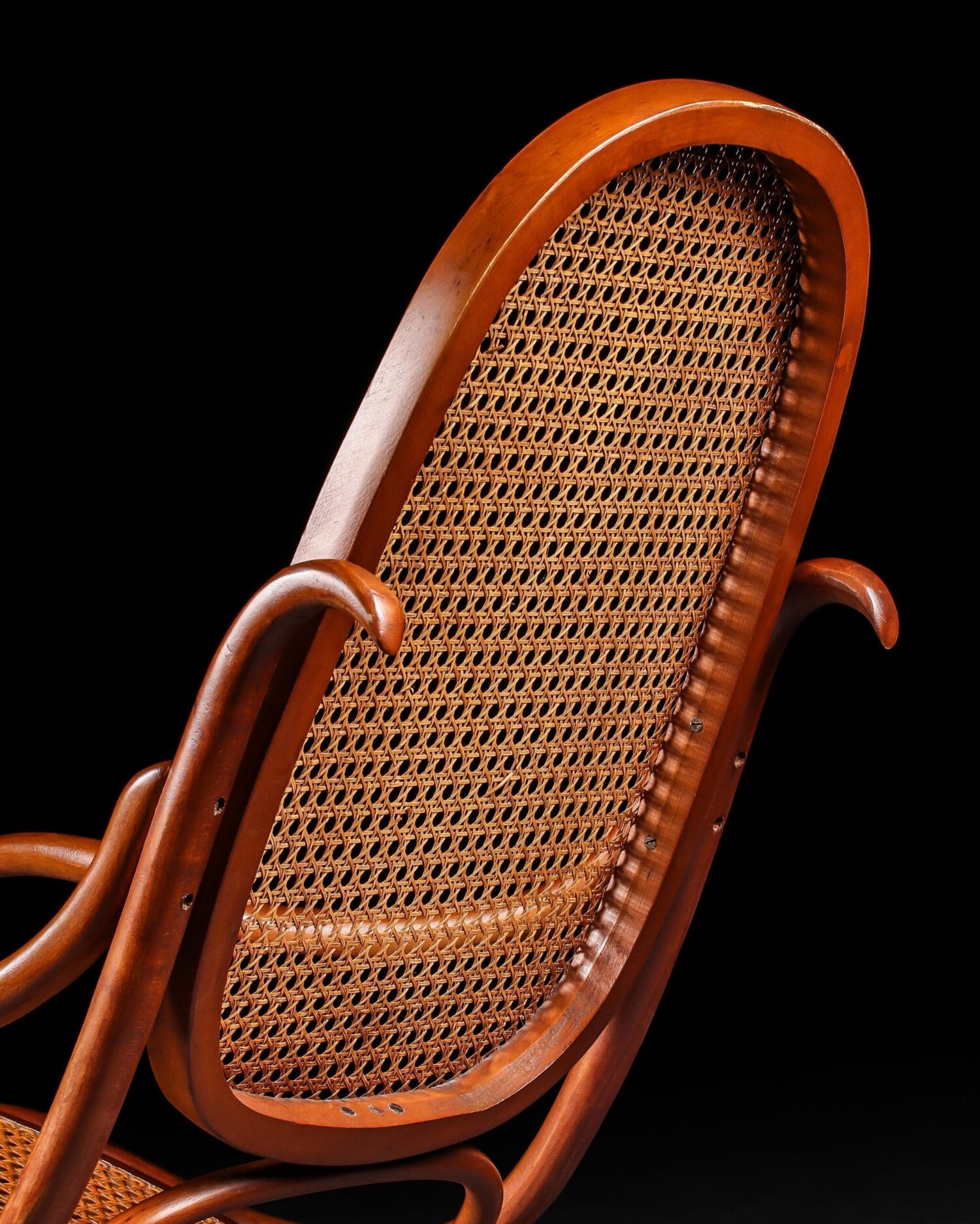 IMG-20241027-WA0050-scaled-1.jpg Thonet No.10 Sallanan Koltuk - Görsel 5