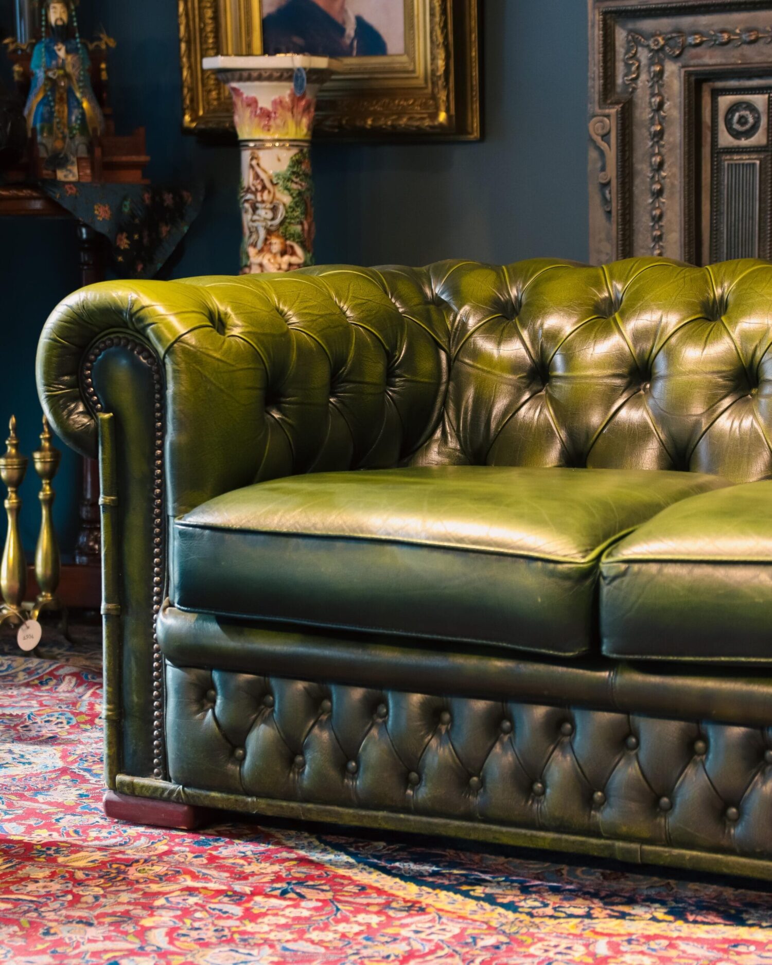 Yeşil Chesterfield Kanepe - Görsel 3