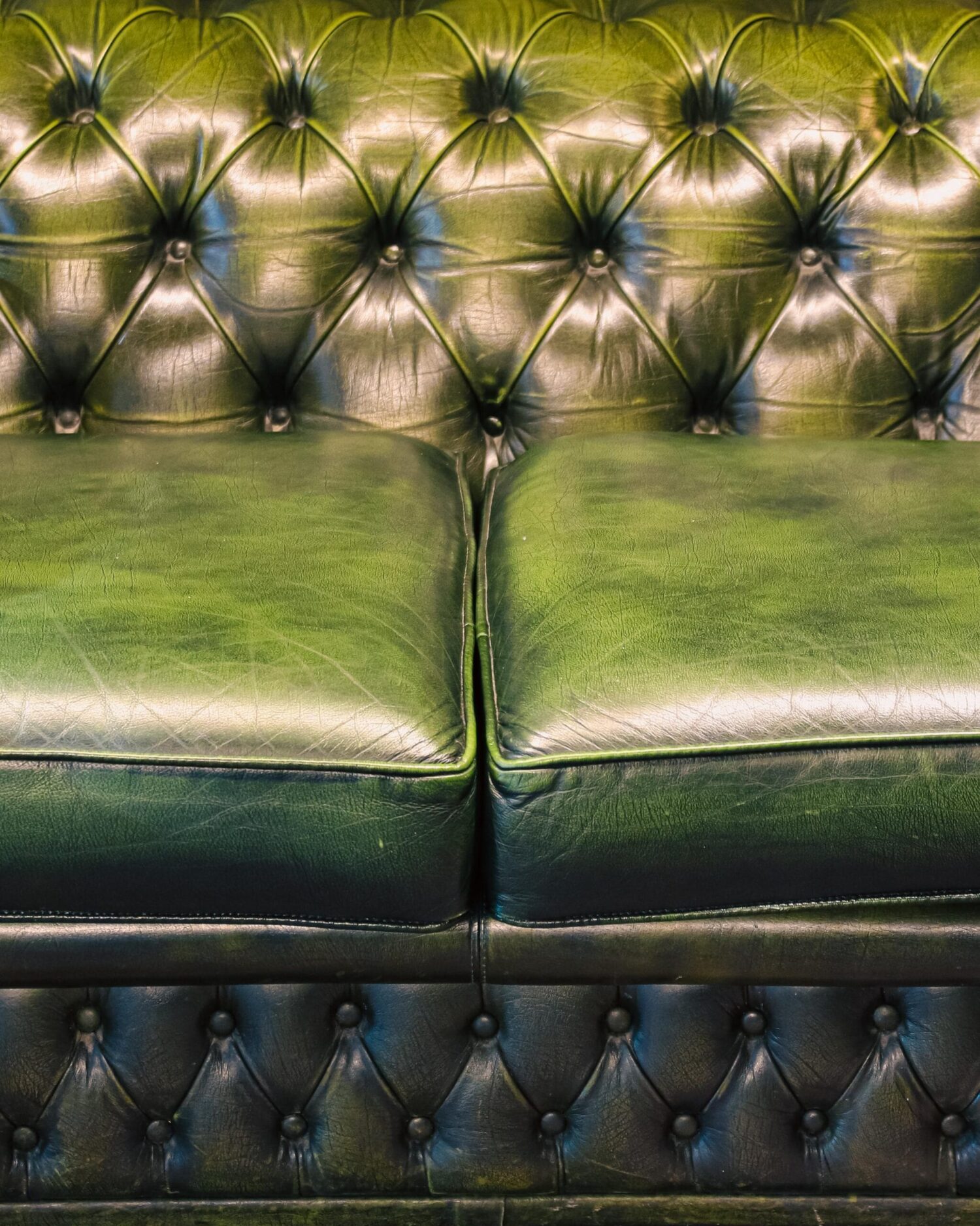 Yeşil Chesterfield Kanepe - Görsel 9