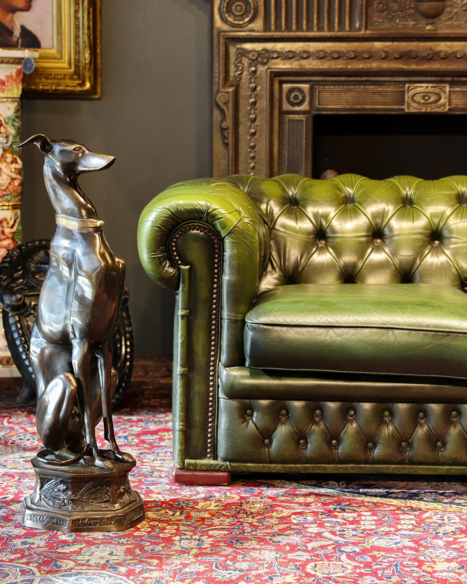 Yeşil Chesterfield Kanepe - Görsel 2