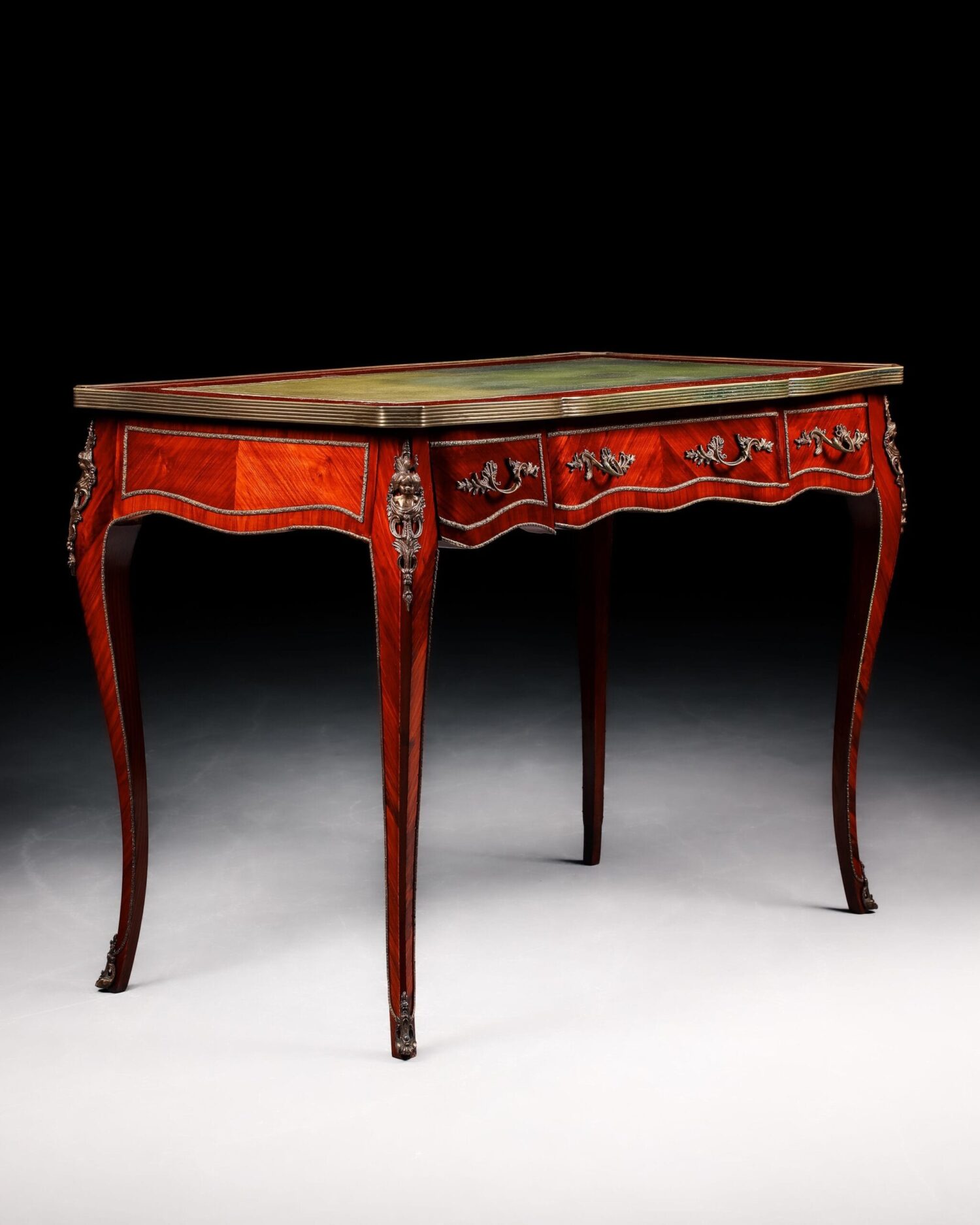 IMG-20241103-WA0046-scaled-1.jpg Louis XV Yazı Masası - Görsel 7