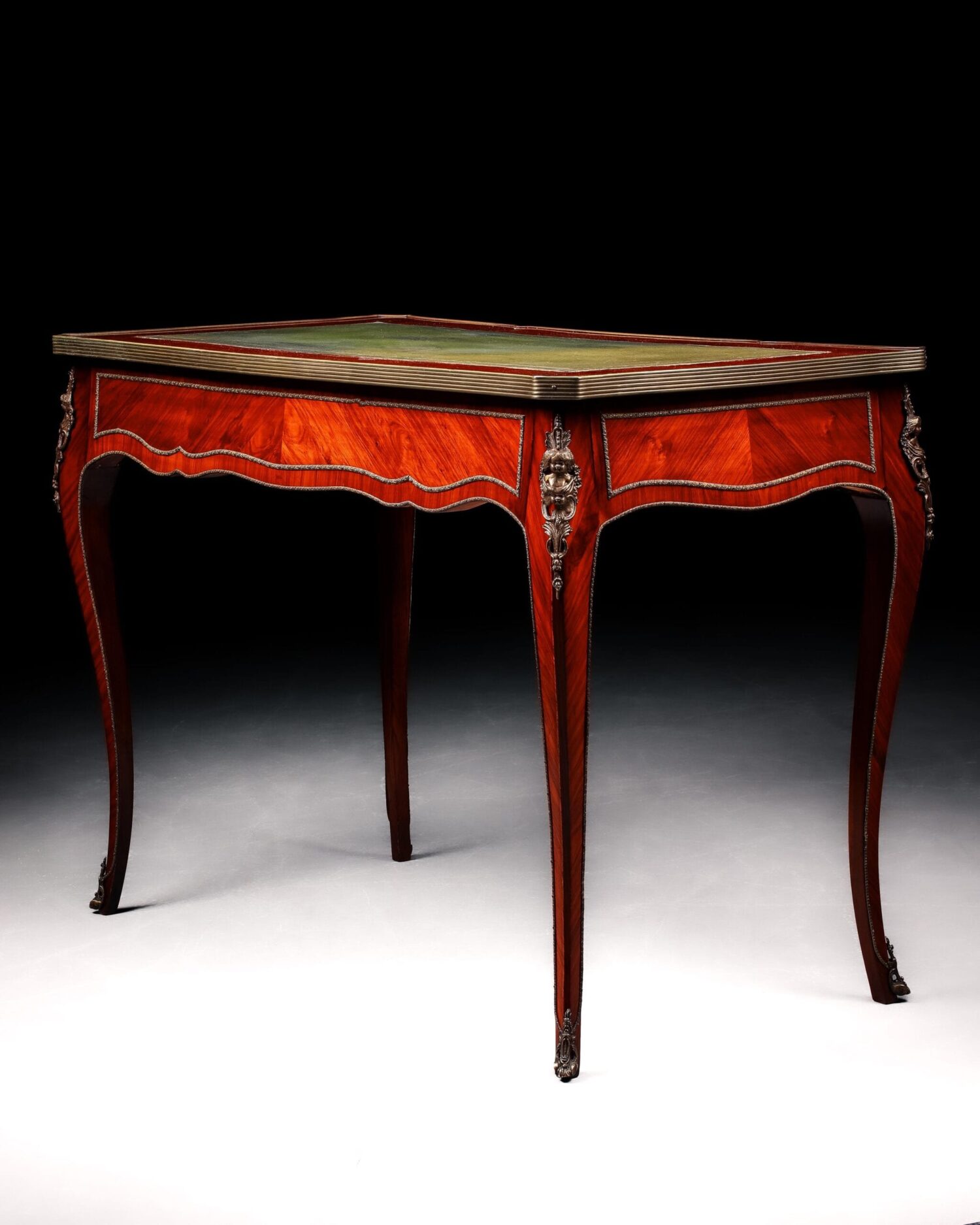 IMG-20241103-WA0048-scaled-1.jpg Louis XV Yazı Masası - Görsel 8