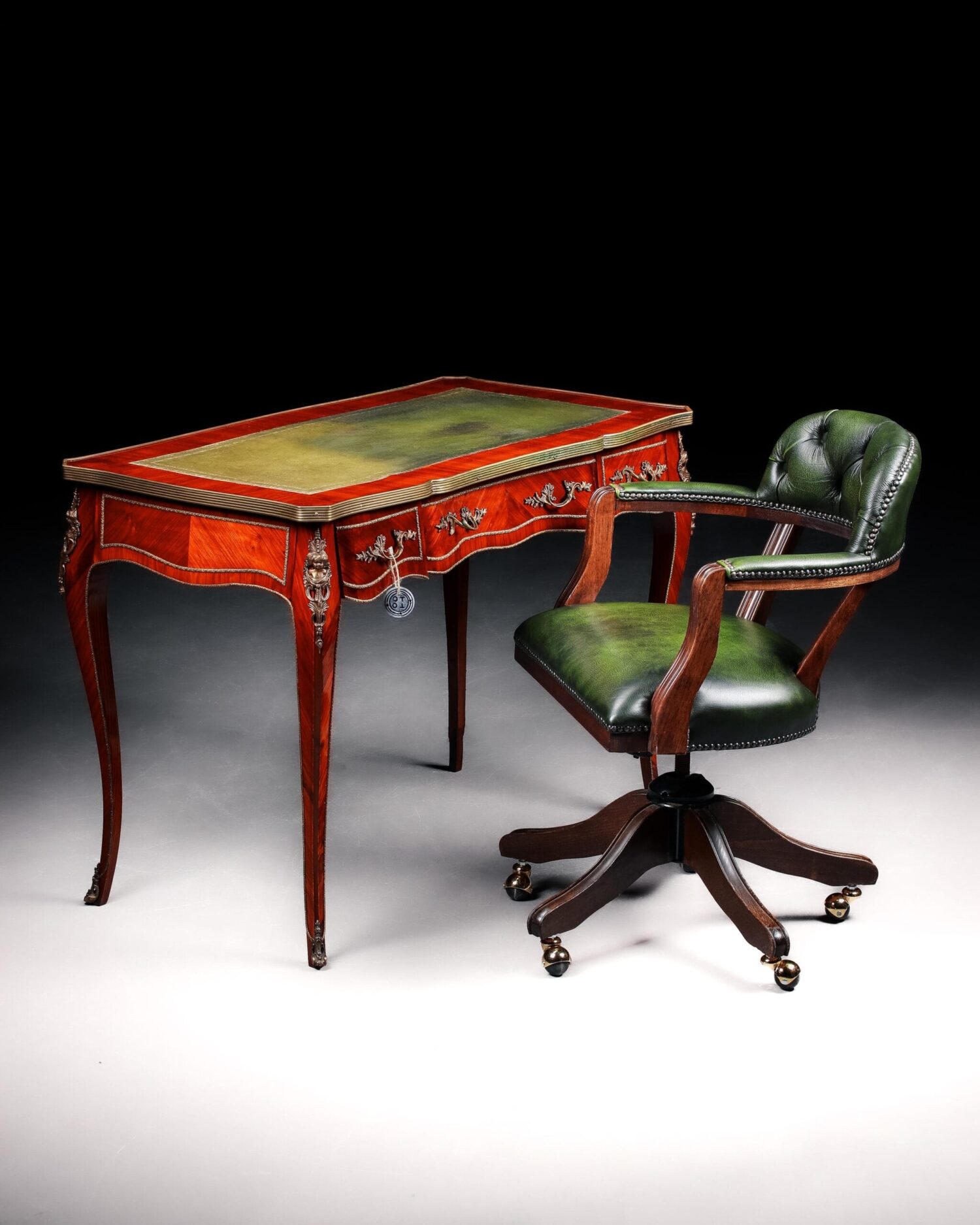 IMG-20241103-WA0062-scaled-1.jpg Louis XV Yazı Masası - Görsel 1