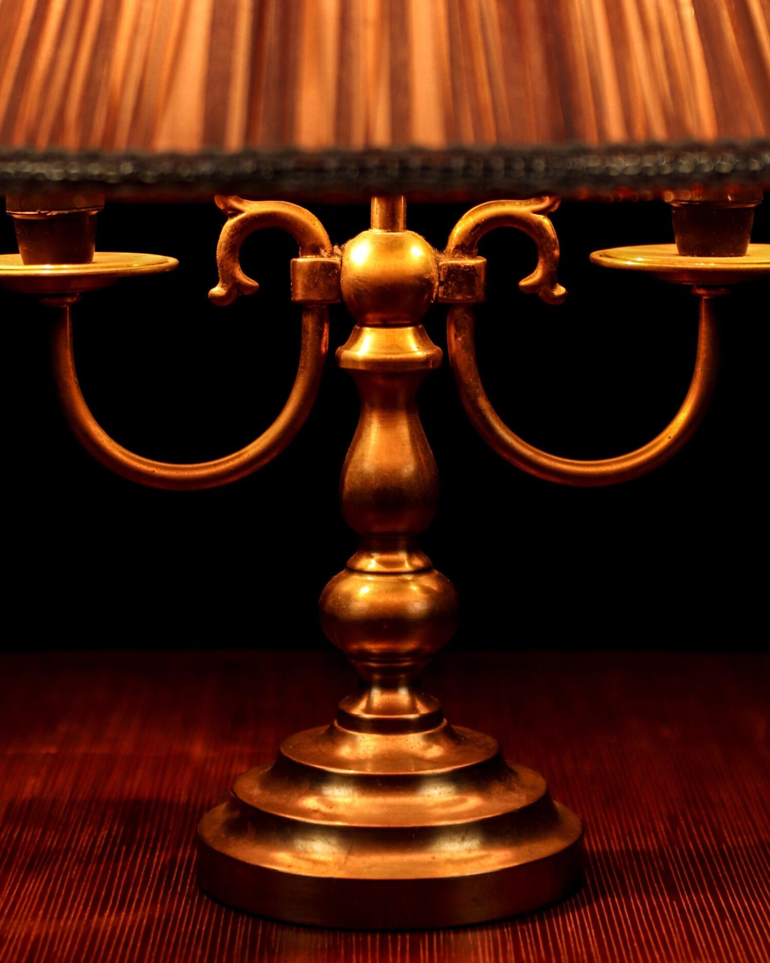 Pirinç Ayaklı Masa Lambası - Görsel 3