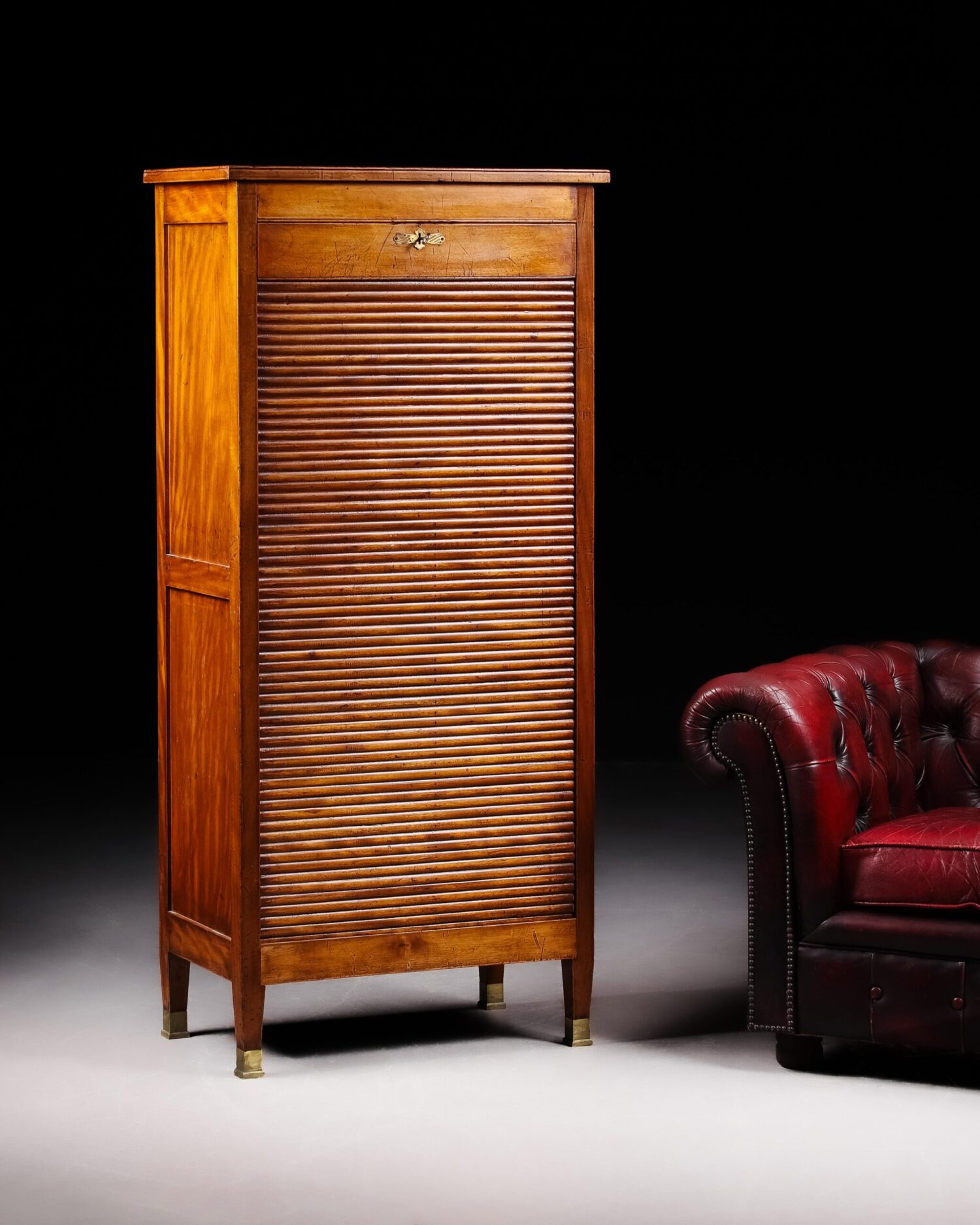 Storlu Dolap - Görsel 1